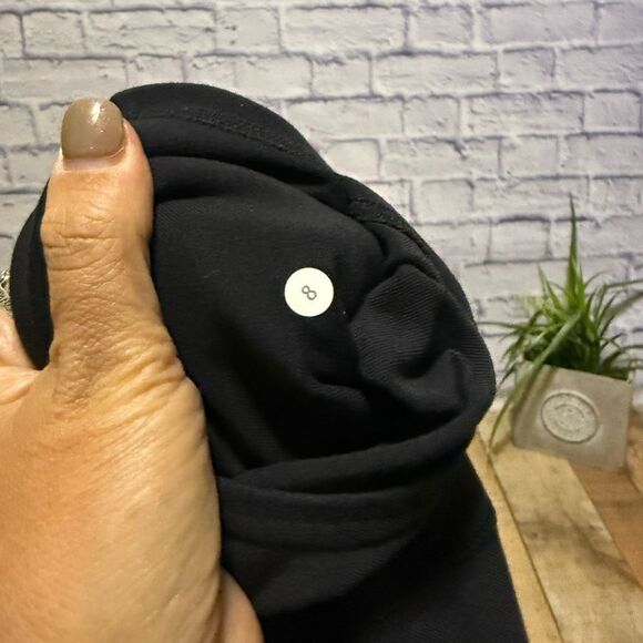 Lululemon wide leg crop yoga pants black - Picture 8 of 8